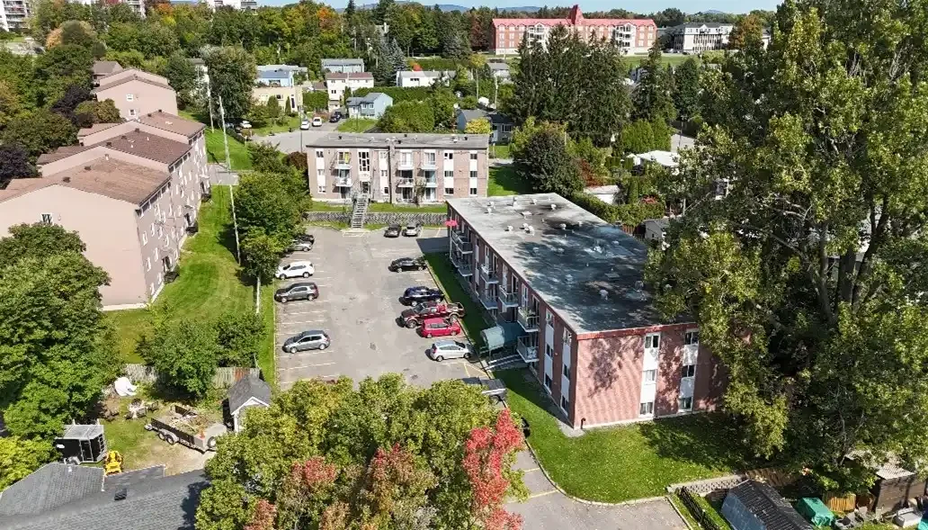 5130-5132 Boul Henri-Bourassa, QC, G1H3A8